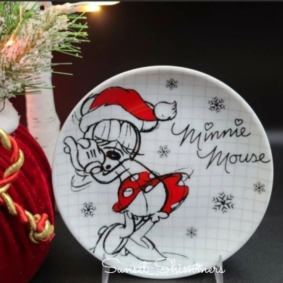 4 Disney Sketch Mickey Mouse Minnie Snowflake Christmas Appetizer Dessert Plates - Picture 4 of 9